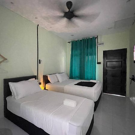 Ar Homestay & Roomestay Merlimau Εξωτερικό φωτογραφία